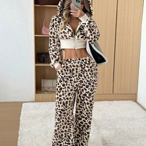 Multicolor Casual Women's Leopard Print Zip-Up Jacket And Shorts